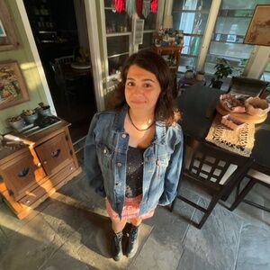 Meet your Posher, Emily